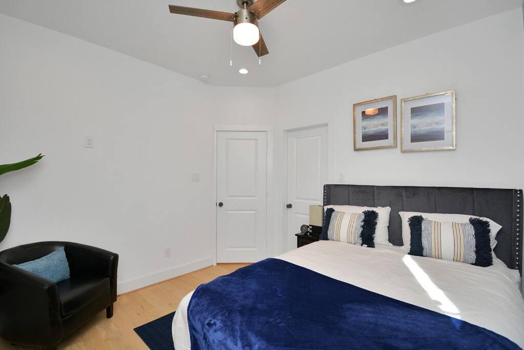 Blissful Getaway With Hot Tub & Backyard Near Downtown Casa vacanze Houston