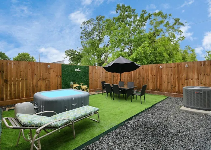 Blissful Getaway Home With Hot Tub & Backyard Near Downtown